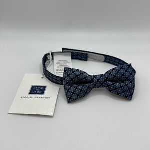 Janie and Jack Boy’s Blue Bowtie